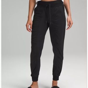 Dance Studio Mid-Rise Jogger
Full Length black Size 10 NWT